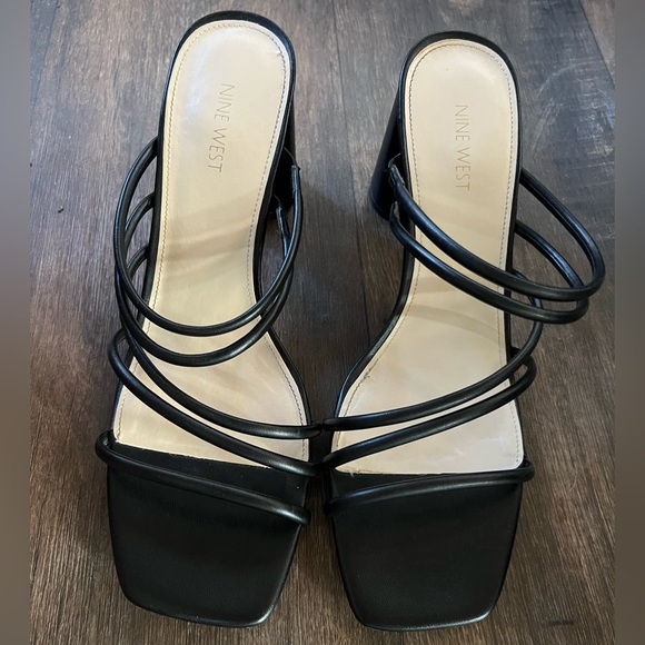 Nine West Getcha Block Heel Sandal - Picture 7 of 7